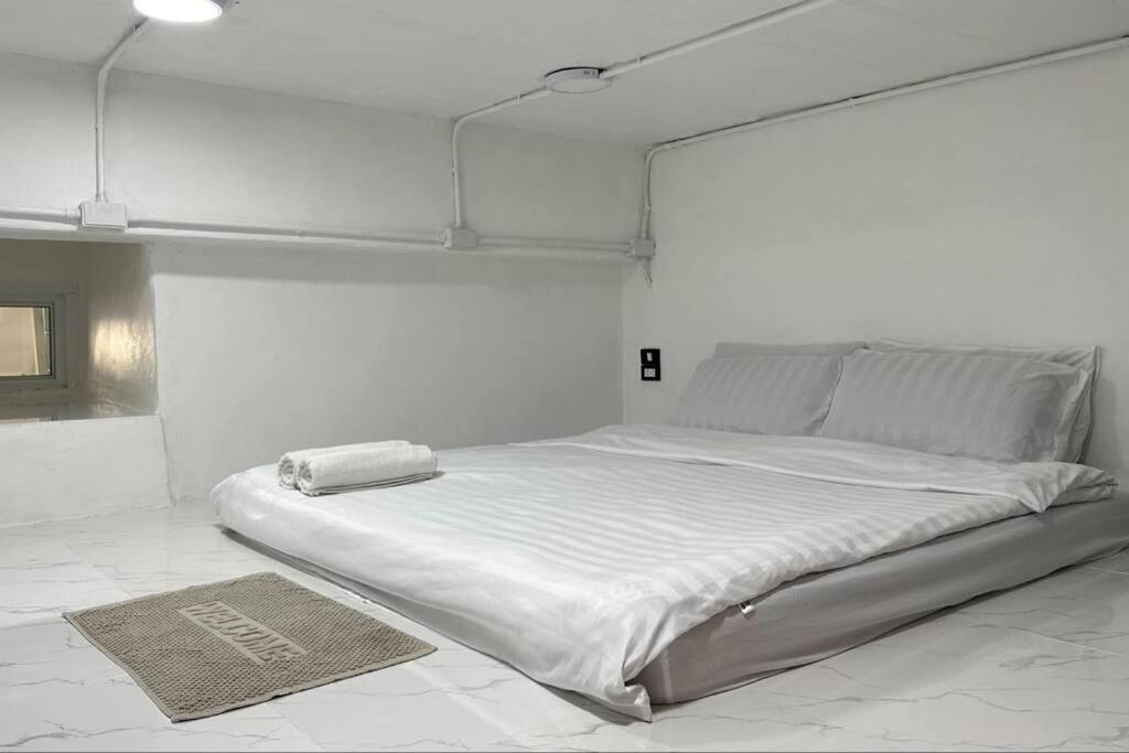 Megun Capsule 150 Cm Daire Bangkok Dış mekan fotoğraf