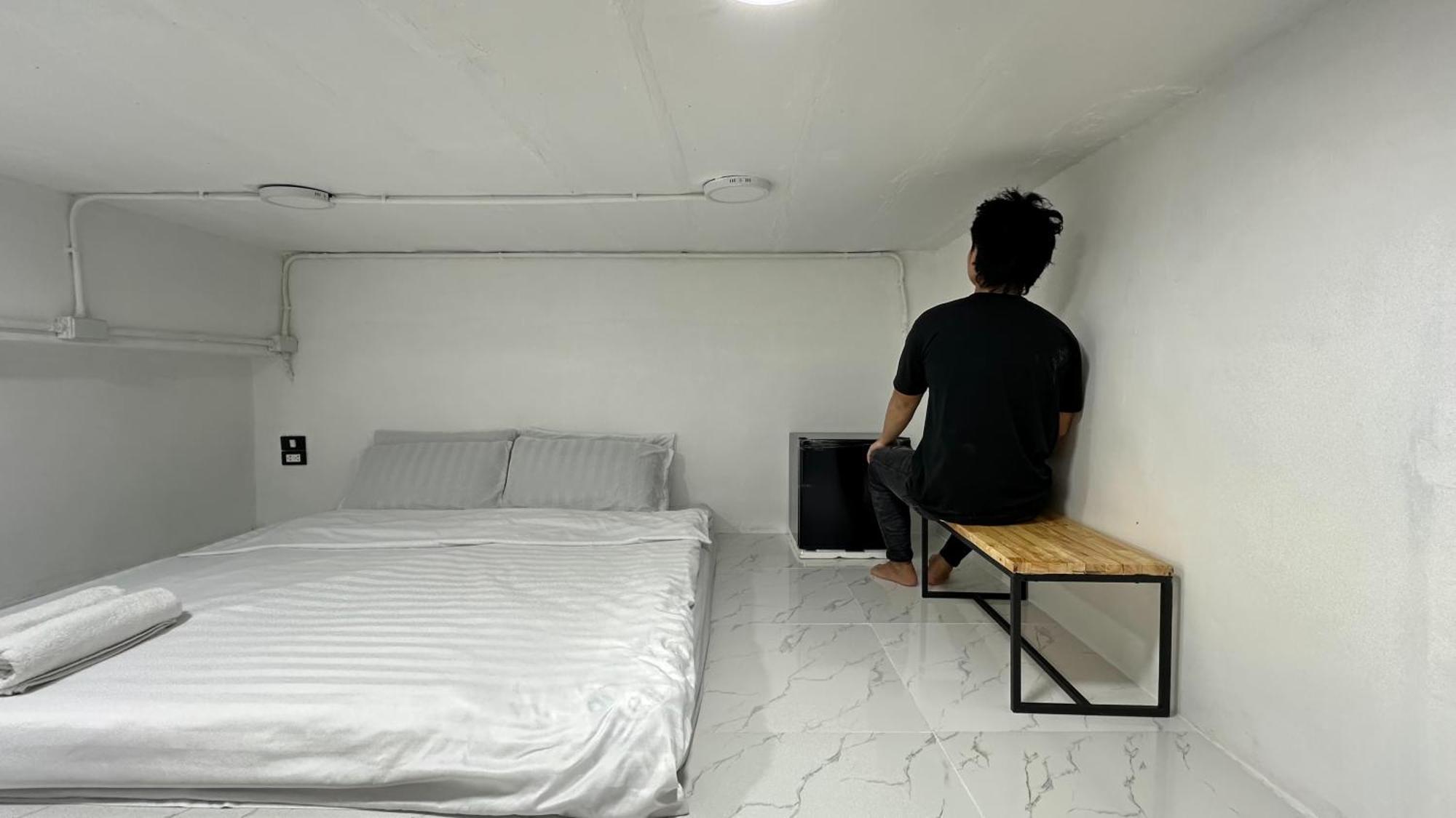 Megun Capsule 150 Cm Daire Bangkok Dış mekan fotoğraf